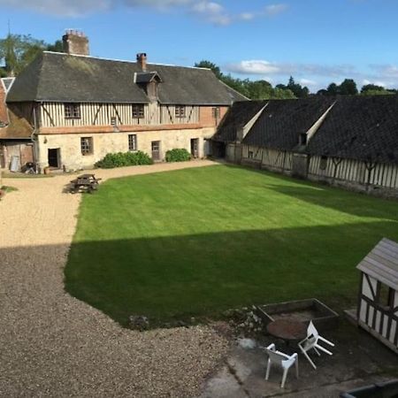 La Ferme Du Chateau Fauguernon Extérieur photo